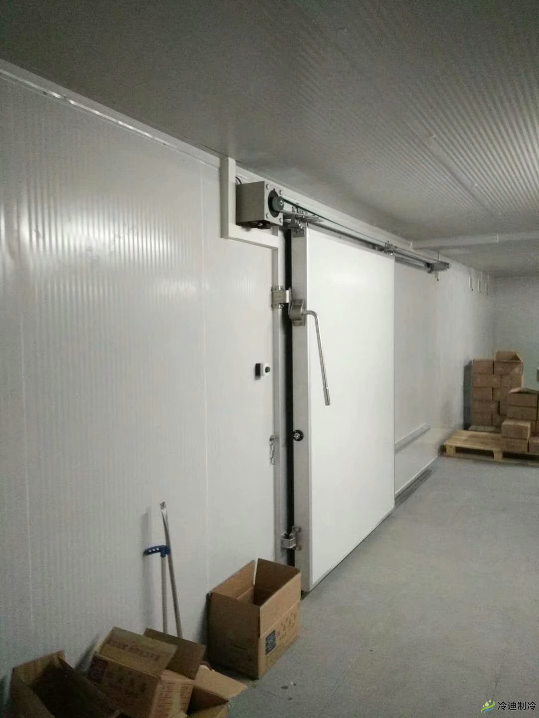 建一個(gè)小型雪糕冰淇淋冷庫(kù)需要多少錢(圖1) 建一個(gè)小型雪糕冰淇淋冷庫(kù)需要多少錢(圖1)