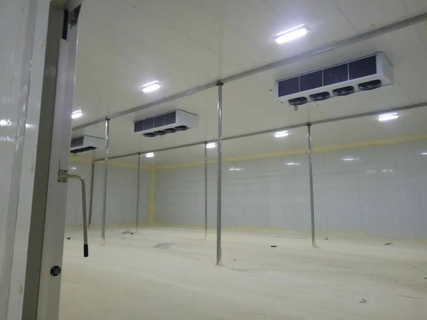 上海麗薦生鮮電商雙溫冷庫安裝設(shè)計(jì)工程 上海麗薦生鮮電商雙溫冷庫安裝設(shè)計(jì)工程