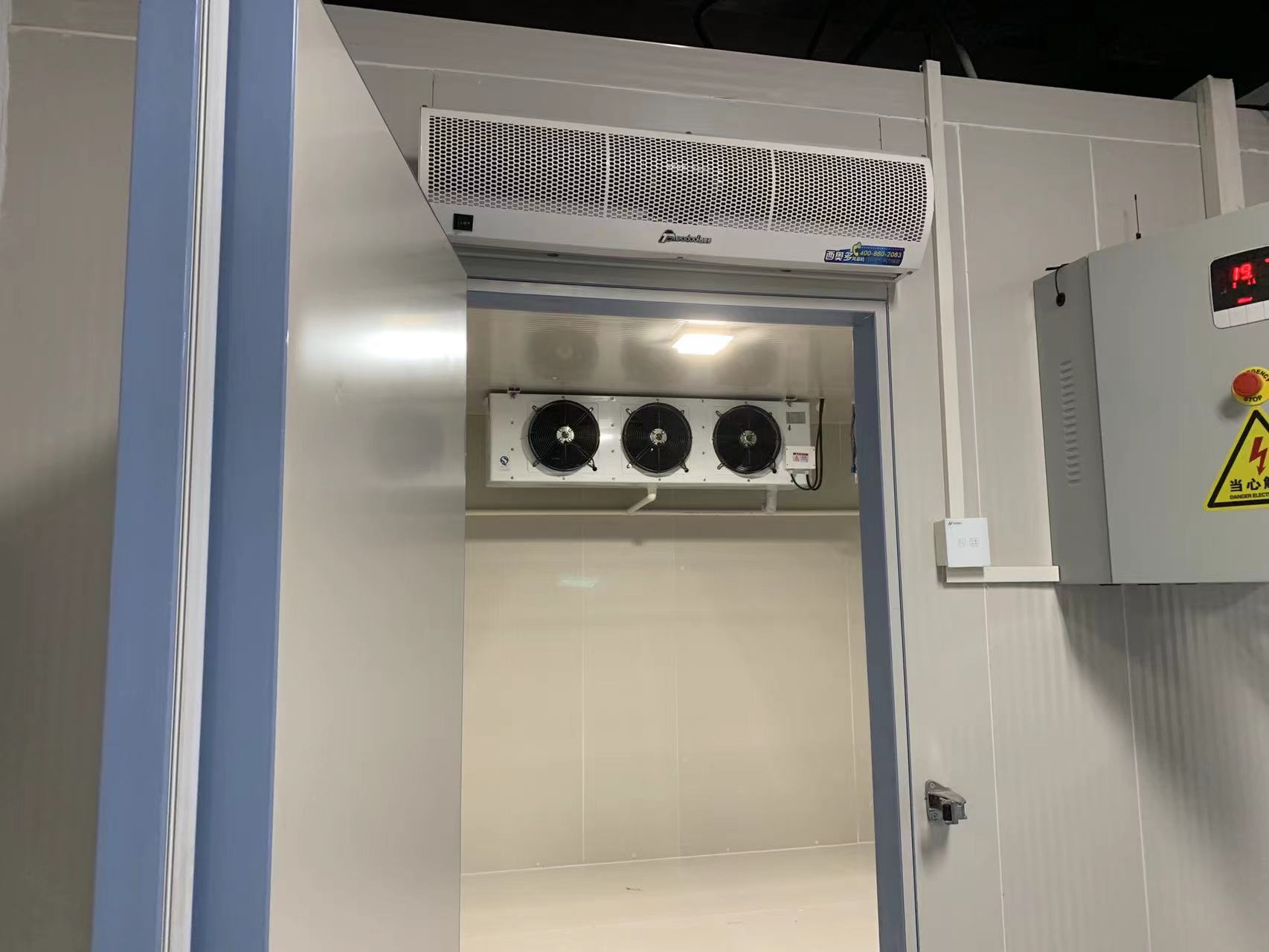 醫(yī)藥冷庫(kù)大門