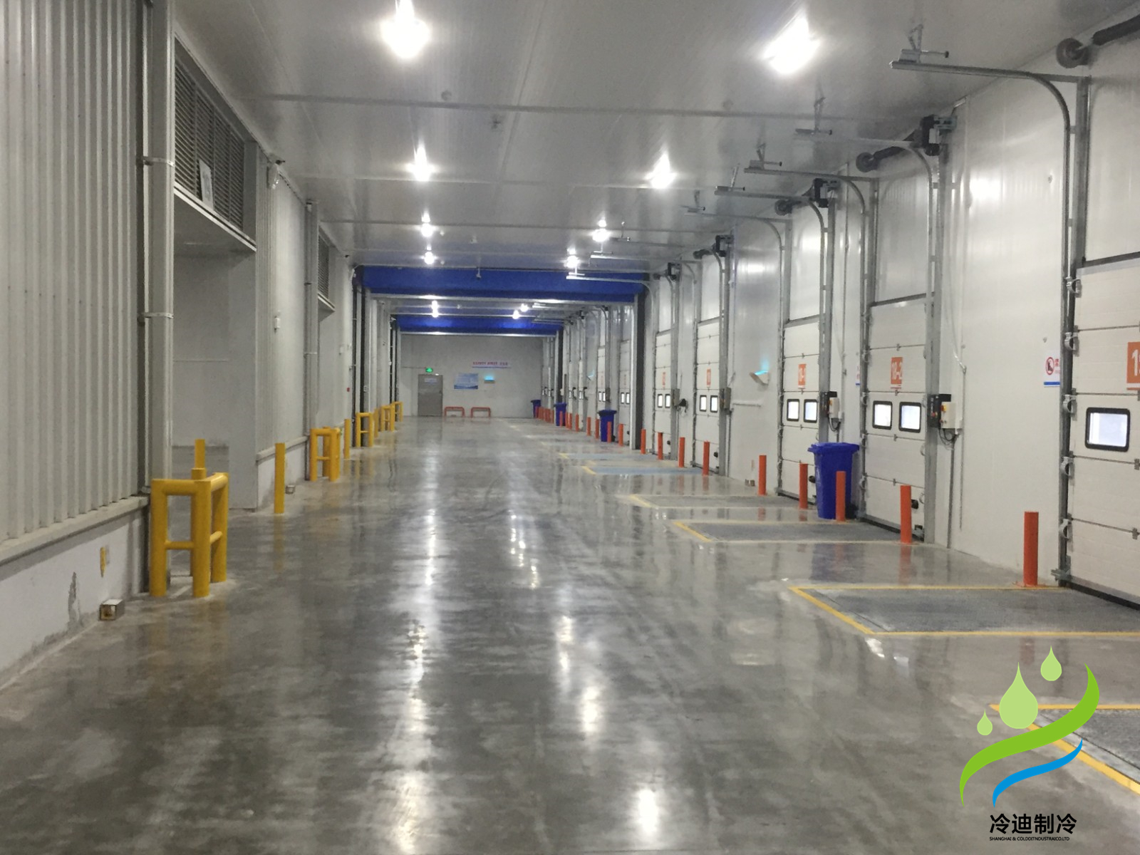 安裝一個(gè)100平米商品恒溫庫(kù)造價(jià)多少錢？